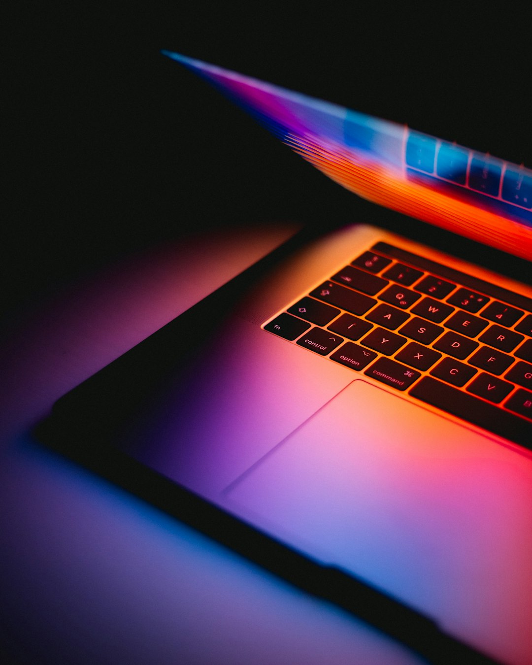 services-img macbook-pro-turned-on-bd7gnnwjbku
